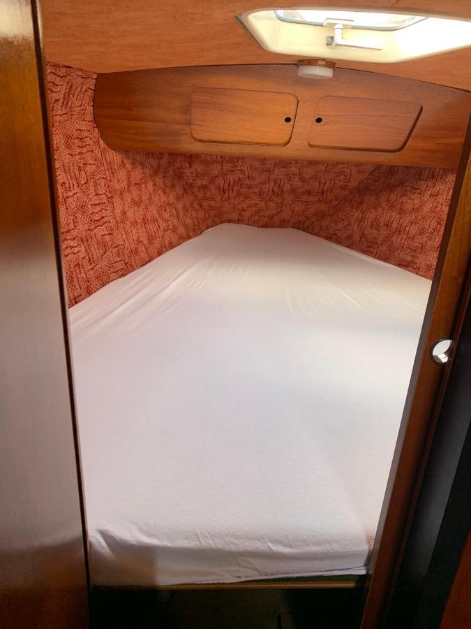 Ubytovani Na Jachte Hotel Lipno nad Vltavou Buitenkant foto